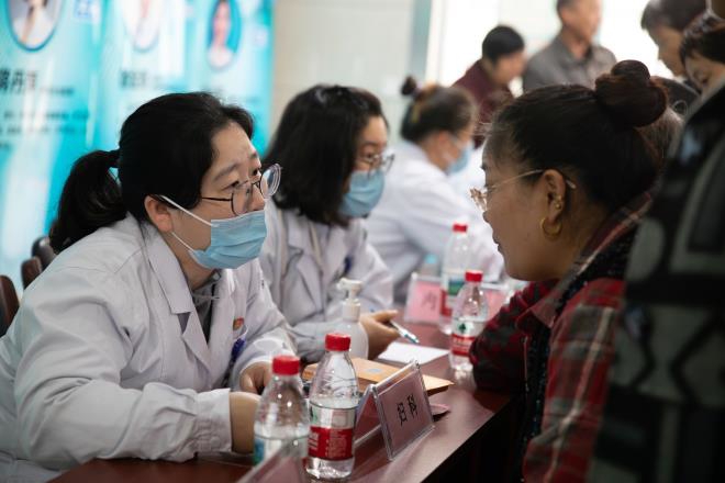 义诊4.jpg 义诊4.jpg