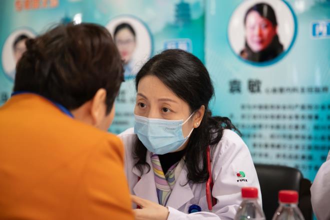 义诊3.jpg 义诊3.jpg