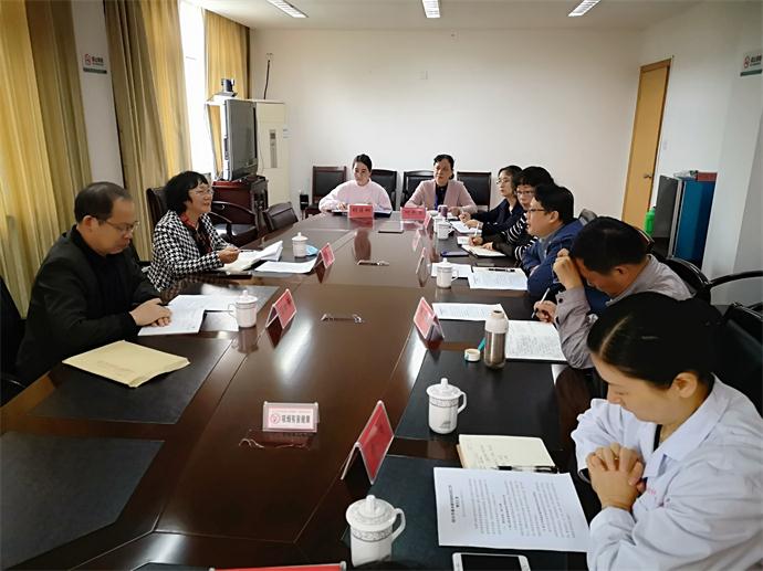 陈主任主持调研座谈会.jpg 陈主任主持调研座谈会.jpg