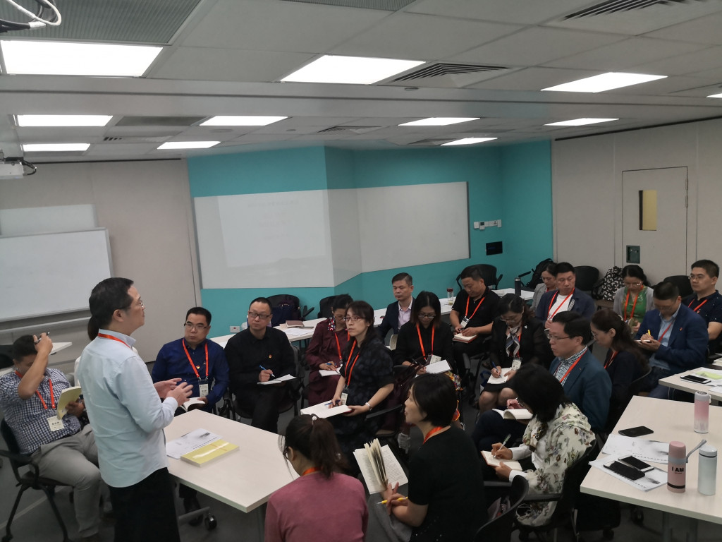 1112赴新加坡培训临时党支部.jpg 1112赴新加坡培训临时党支部.jpg