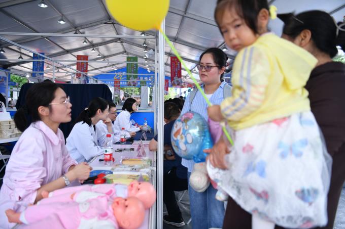 城市广场.jpg 城市广场.jpg