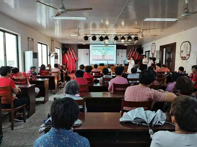 周英讲座.jpg 周英讲座.jpg