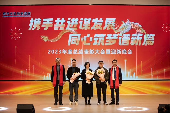 2援藏援疆干部.jpg 2援藏援疆干部.jpg