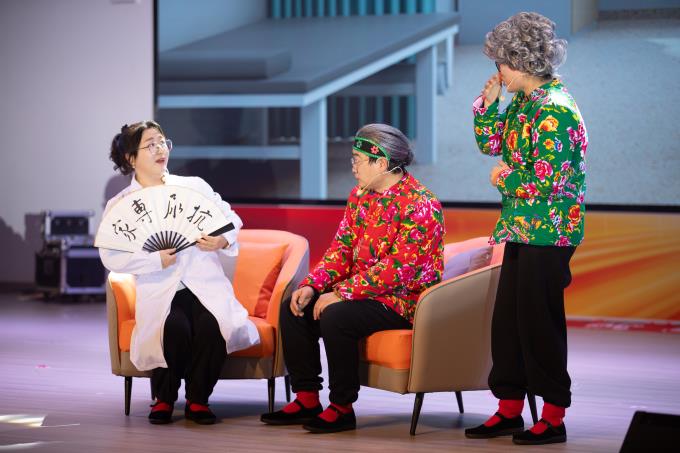 5.1小品.jpg 5.1小品.jpg