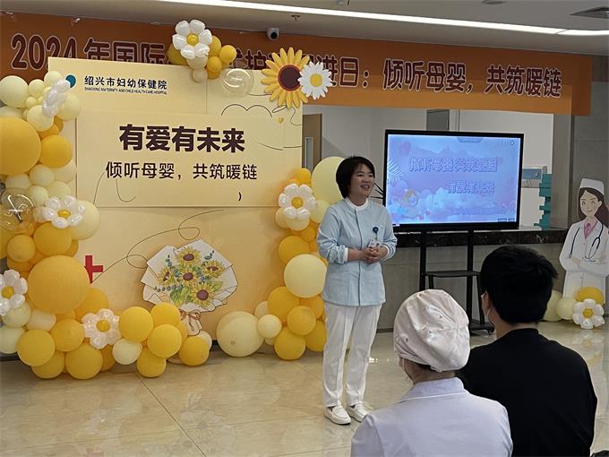 汤老师讲话1.jpg 汤老师讲话1.jpg