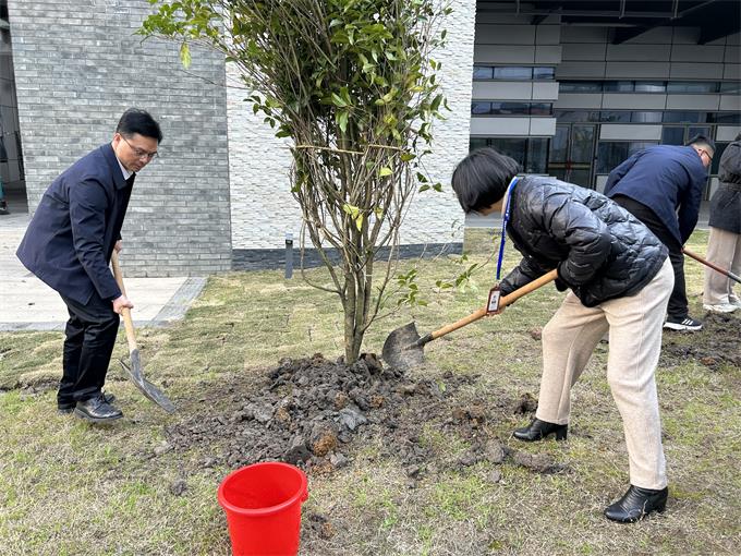 赵书记1.jpg 赵书记1.jpg