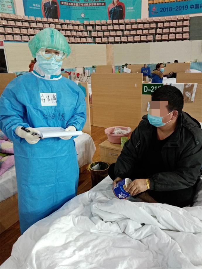 2俞伟燕工作照.jpg 2俞伟燕工作照.jpg